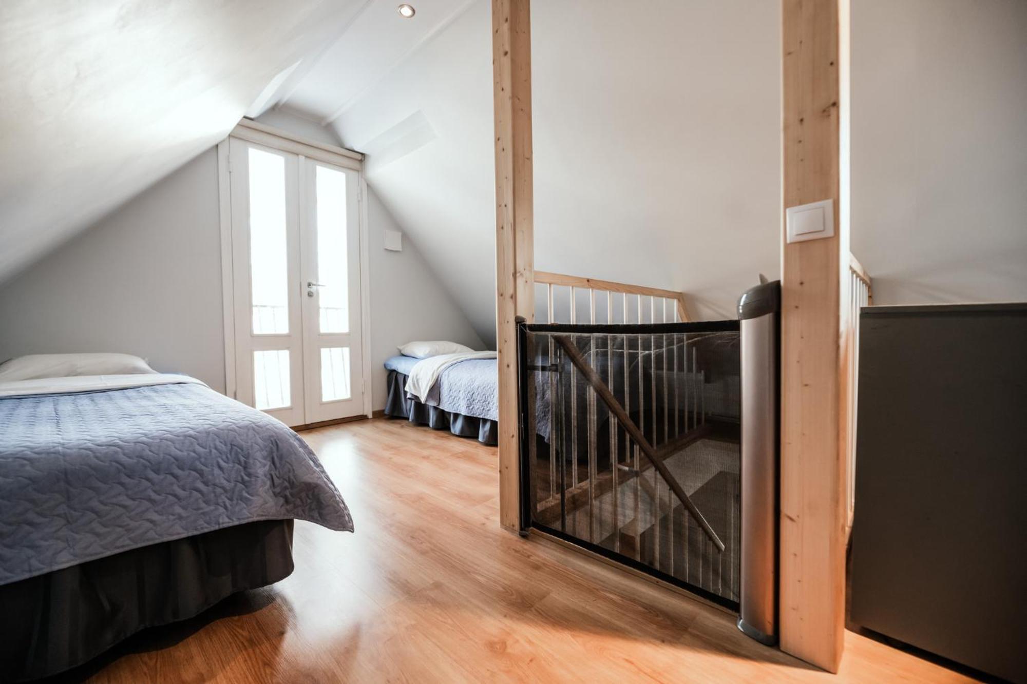 Cabin Guesthouse With Free Parking Pärnu Exteriör bild